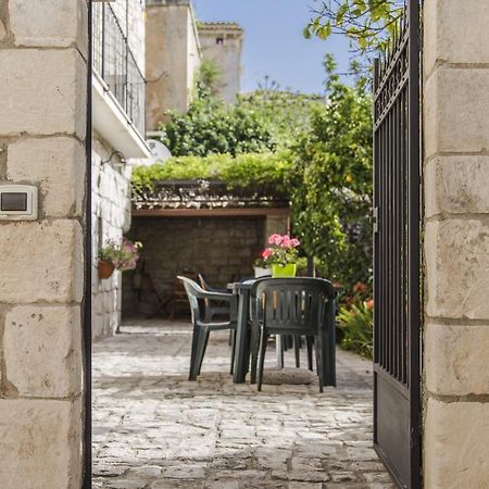 B&B Il Giardino Dei Mandarini Μόντικα Εξωτερικό φωτογραφία