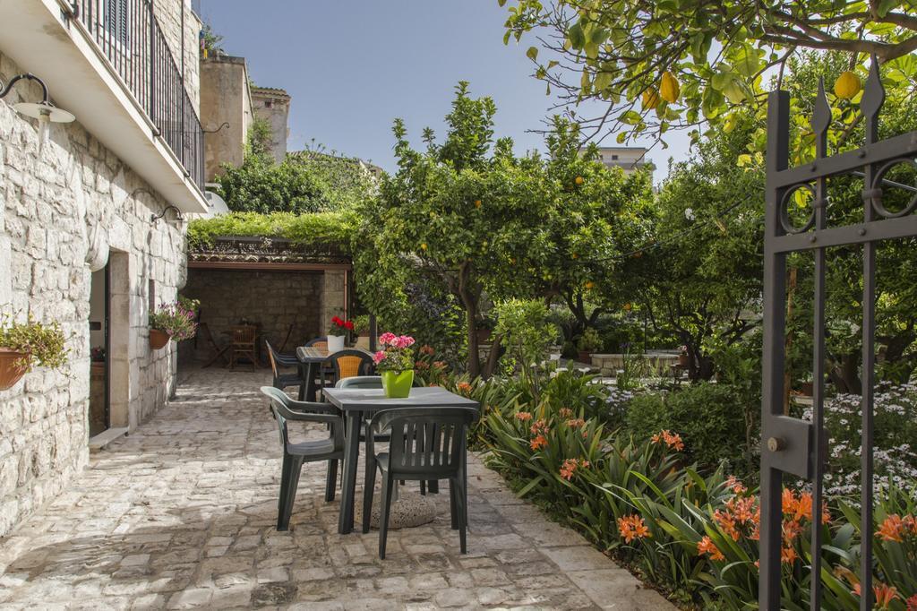 B&B Il Giardino Dei Mandarini Μόντικα Εξωτερικό φωτογραφία
